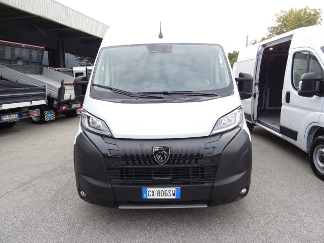 PEUGEOT Boxer usata, con Airbag