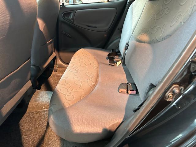 TOYOTA Yaris usata, con Servosterzo