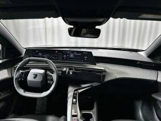 PEUGEOT 5008 usata, con Sedile posteriore sdoppiato