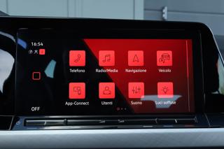 VOLKSWAGEN Golf Variant usata, con Autoradio digitale