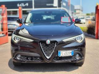 ALFA ROMEO Stelvio usata, con Sedile posteriore sdoppiato