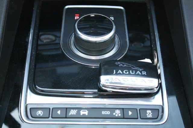 JAGUAR F-Pace usata, con Sistema di navigazione