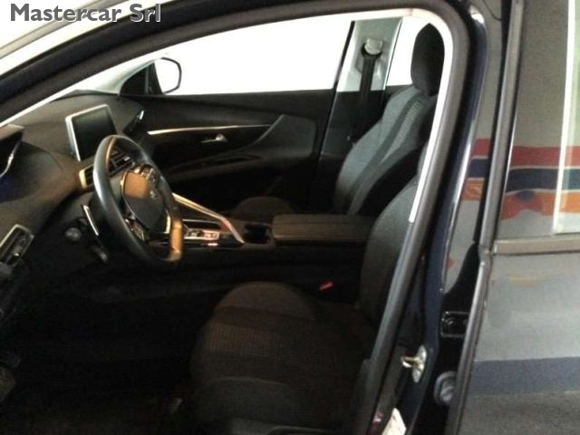 PEUGEOT 3008 usata, con Airbag Passeggero
