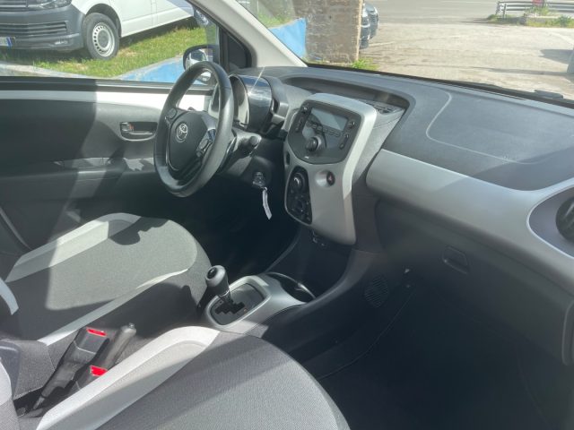 TOYOTA Aygo usata 8