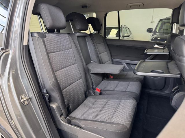 VOLKSWAGEN Touran usata, con Fendinebbia