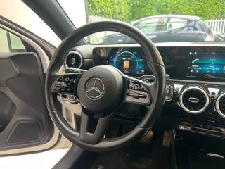 MERCEDES-BENZ A 180 usata, con Specchietti laterali elettrici