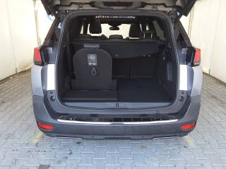 PEUGEOT 5008 usata, con Volante in pelle