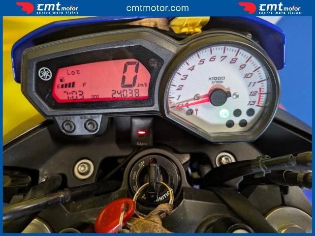 YAMAHA FZ8 usata 4