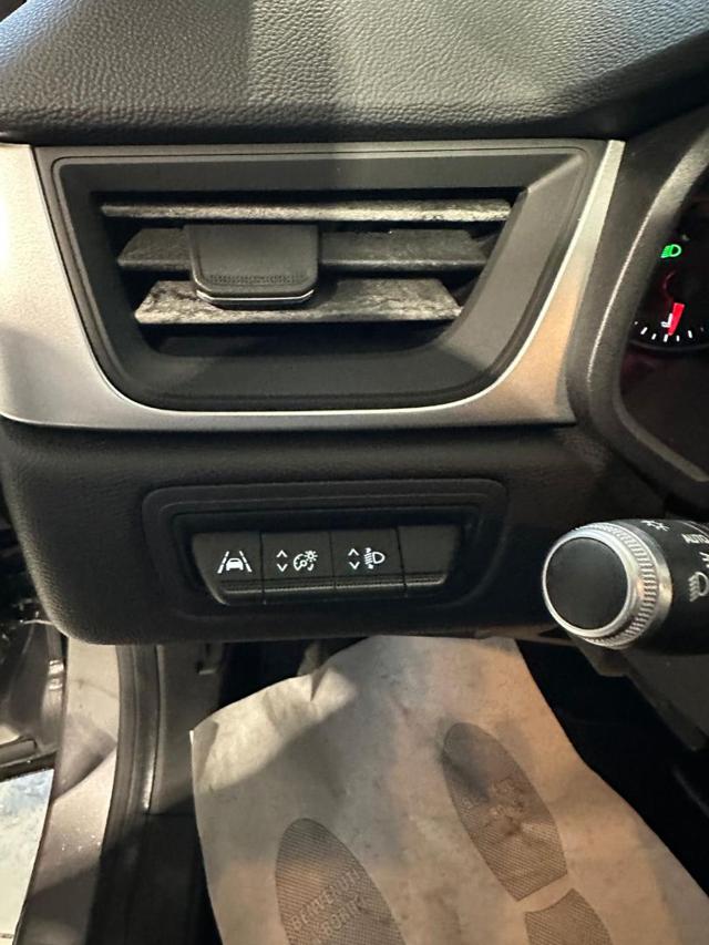 RENAULT Captur usata 23