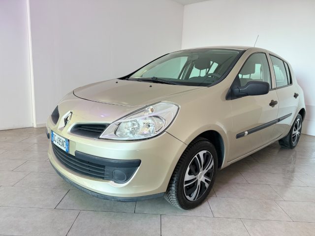 RENAULT Clio usata 16