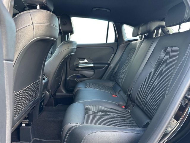 MERCEDES-BENZ GLA 180 usata, con Interni in pelle