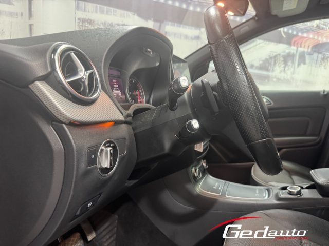 MERCEDES-BENZ B 180 usata, con Climatizzatore