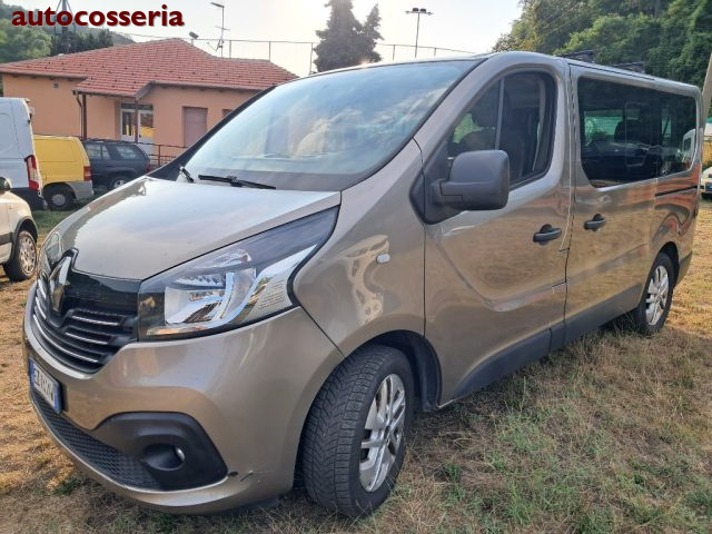 RENAULT Trafic usata, con Alzacristalli elettrici