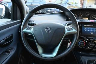 LANCIA Ypsilon usata, con Servosterzo