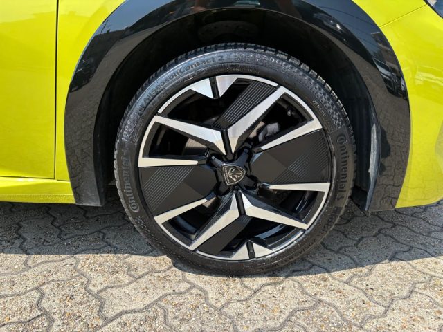 PEUGEOT 208 usata, con Autoradio