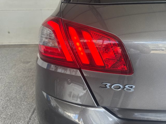 PEUGEOT 308 usata, con Bluetooth