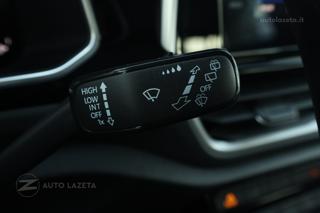 VOLKSWAGEN T-Roc usata, con Touch screen