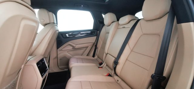 PORSCHE Cayenne usata, con Interni in pelle