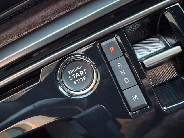 PEUGEOT 3008 usata, con Leve al volante