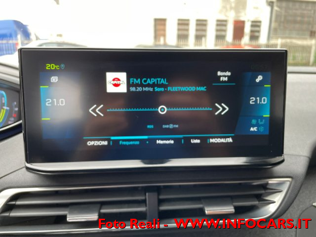 PEUGEOT 3008 usata, con Autoradio digitale