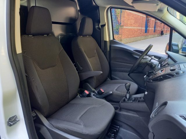 FORD Transit Courier usata, con Specchietti laterali elettrici