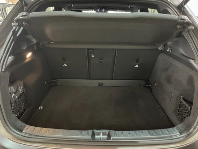MERCEDES-BENZ GLA 200 usata, con ESP