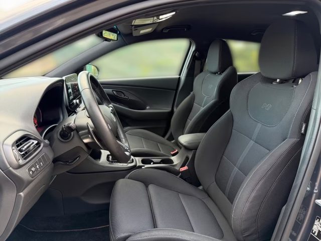 HYUNDAI i30 usata, con Autoradio
