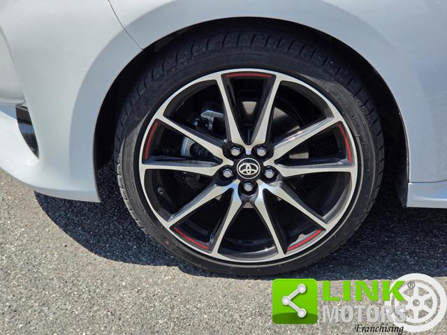 TOYOTA Yaris usata, con Cruise Control