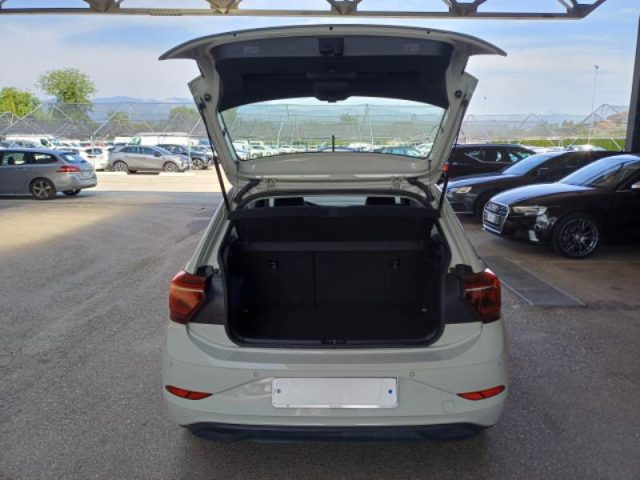 VOLKSWAGEN Polo usata, con Autoradio