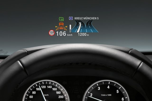 BMW 330 usata, con Bluetooth
