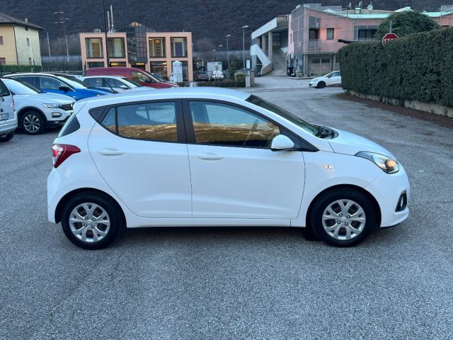 HYUNDAI i10 usata, con Airbag laterali