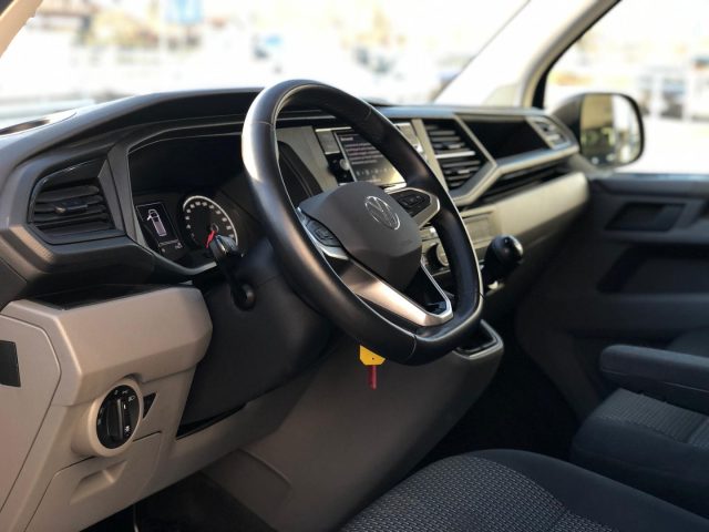 VOLKSWAGEN Caravelle usata, con Frenata d