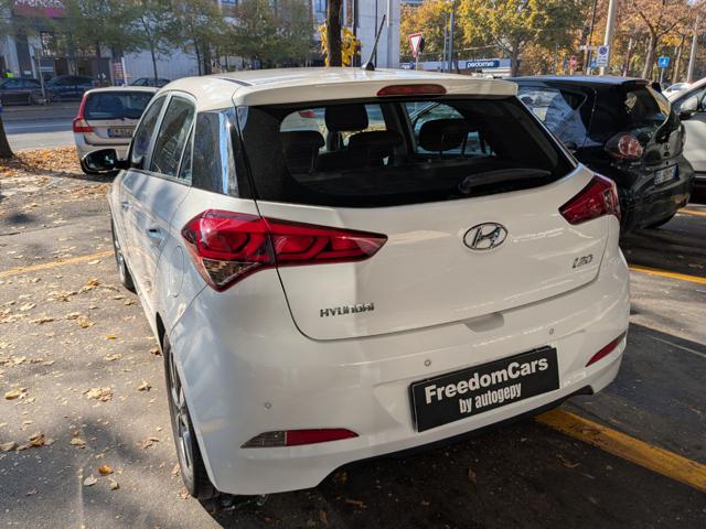 HYUNDAI i20 usata, con Chiusura centralizzata