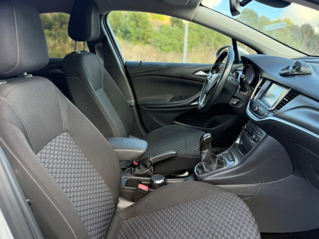 OPEL Astra usata, con Vetri oscurati
