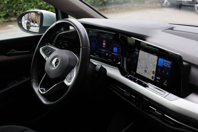 VOLKSWAGEN Golf usata 123