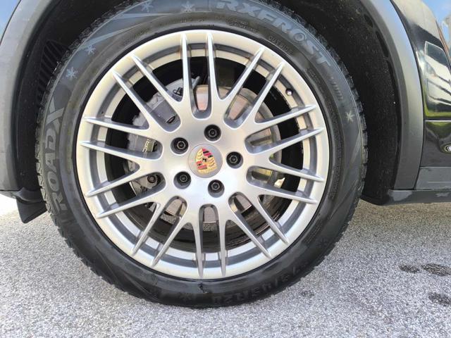 PORSCHE Cayenne usata, con Sedile posteriore sdoppiato