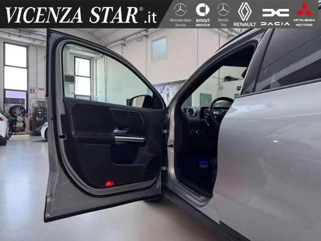 MERCEDES-BENZ GLA 250 usata, con Touch screen