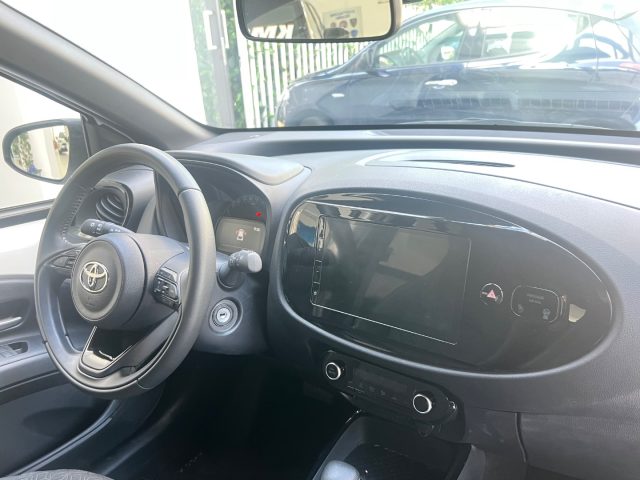 TOYOTA Aygo X usata, con Controllo automatico clima