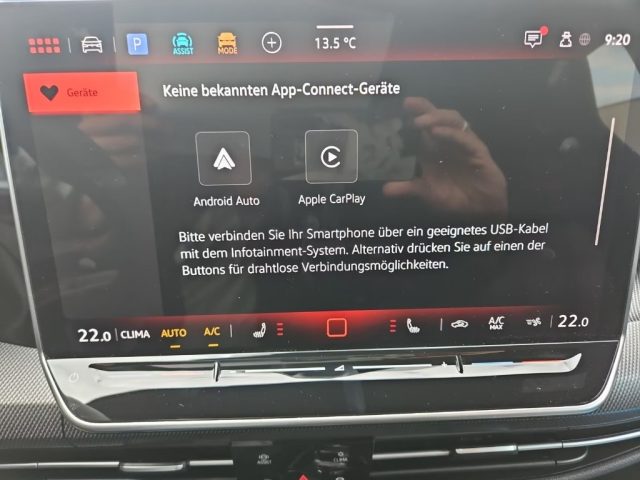 VOLKSWAGEN Golf usata, con USB