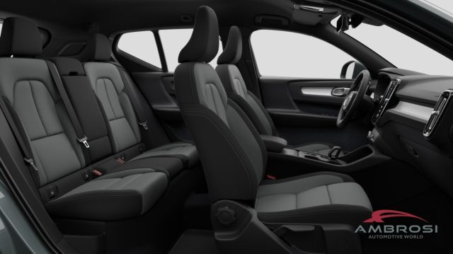 VOLVO XC40 usata 12
