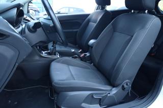 FORD Fiesta usata, con Autoradio