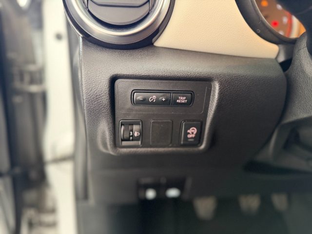 NISSAN Micra usata, con Volante multifunzione