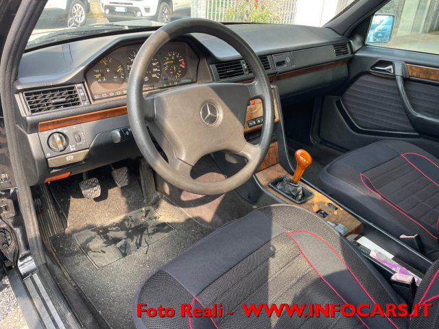 MERCEDES-BENZ 200 usata 11