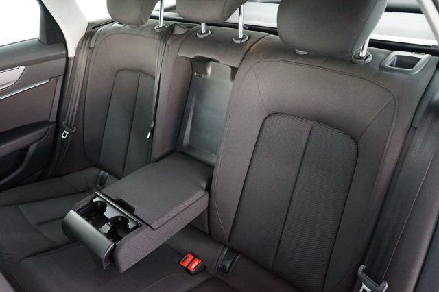 AUDI A6 usata, con Sensori di parcheggio anteriori