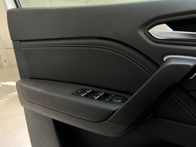 RENAULT Captur usata, con Lettore CD