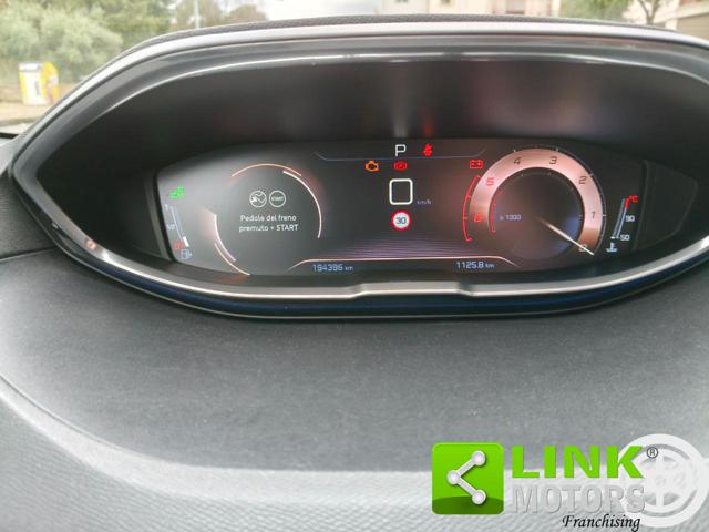 PEUGEOT 5008 usata, con Vivavoce