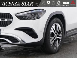 MERCEDES-BENZ GLA 180 usata, con Airbag