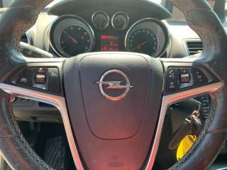 OPEL Meriva usata, con Interni in pelle