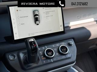 LAND ROVER Defender usata, con Boardcomputer