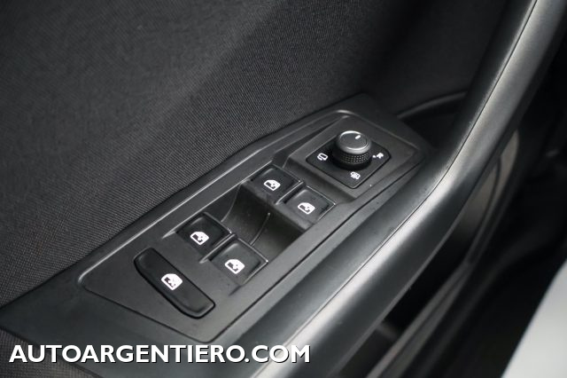 VOLKSWAGEN T-Roc usata, con Bracciolo
